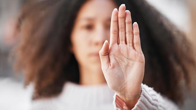 Transformar autonomia em afronta alimenta crimes que responsabilizam mulheres e normalizam a brutalidade masculina.