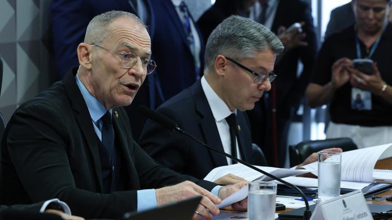 Presidente da comissão, Fabiano Contarato, e o relator, Alessandro Vieira. 