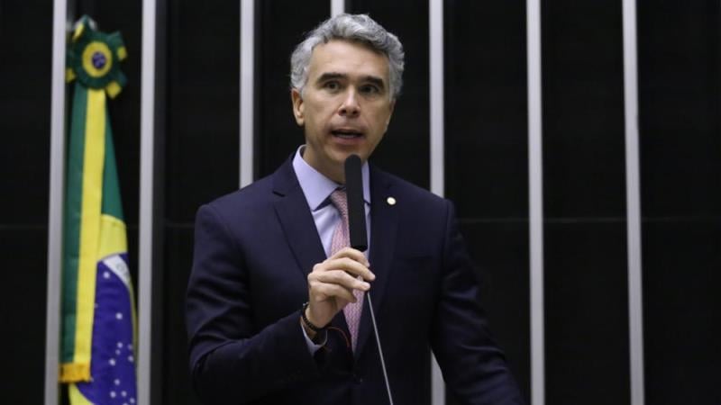 Projeto foi protocolado por Rafael Brito em 12 de fevereiro.