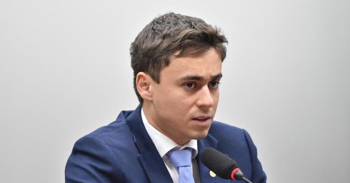 Nikolas diz que vai representar contra a Acadêmicos de Niterói