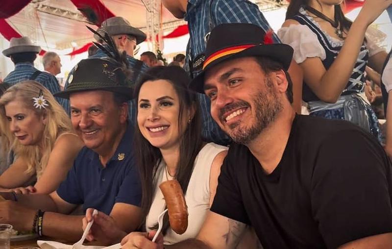 Bolsonaro declarou apoio à chapa com Jorginho Mello, Carolilne de Toni e Carlos em Santa Catarina, dizem aliados.