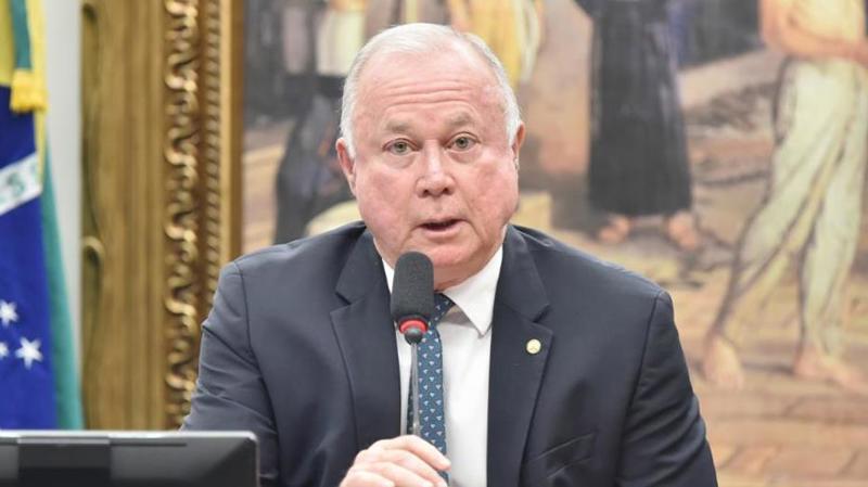 Paulo Azi possui bom relacionamento tanto com o Executivo quanto com partidos da oposição.