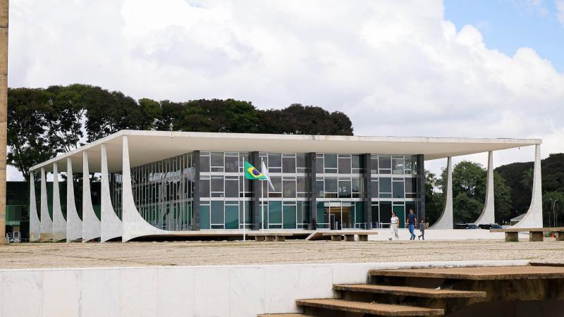 Constituição protege jornalista que divulga informação de interesse público, mas investigação expõe tensão com o Inquérito 4.781.