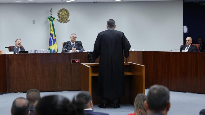 Moraes considerou que todos os elementos dos crimes corroboraram pelo aumento da pena-base para homicídio.