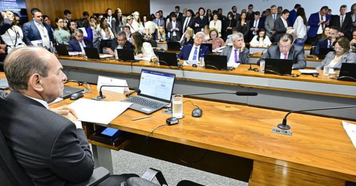 CAS aprova exame nacional obrigatório para exercício da Medicina