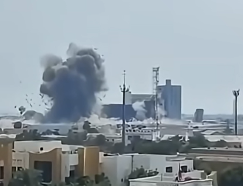 Em resposta a ataques dos EUA e de Israel, Irã lançou bombas contra base militar norte-americana nos Emirados Árabes.