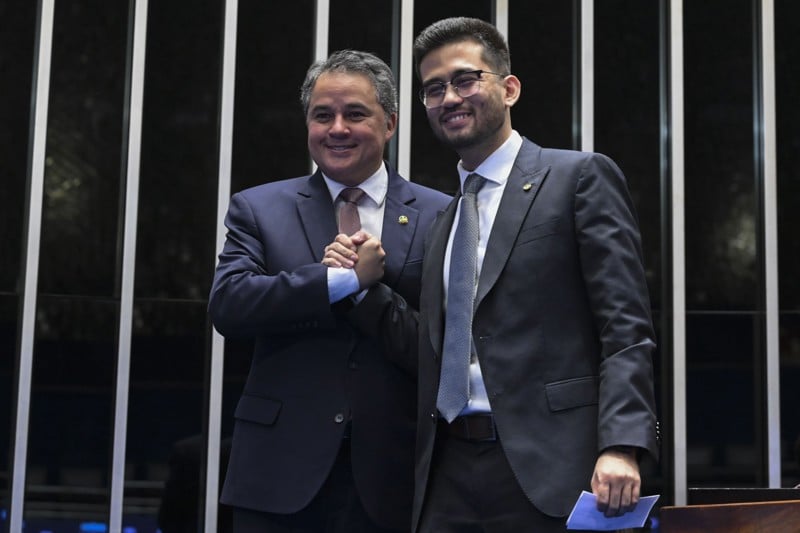 Proposta de Kim Kataguiri avançou no Senado com parecer de Efraim Filho prevendo maior rigor contra o crime.