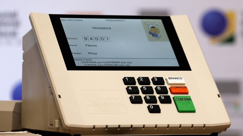 Modelo combina eleição por distrito e lista partidária, barateia campanhas e aproxima eleito e eleitor.