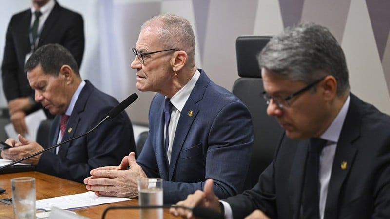 Vice-presidente da CPI, senador Hamilton Mourão, presidente da CPI, senador Fabiano Contarato, e relator da CPI, senador Alessandro Vieira.