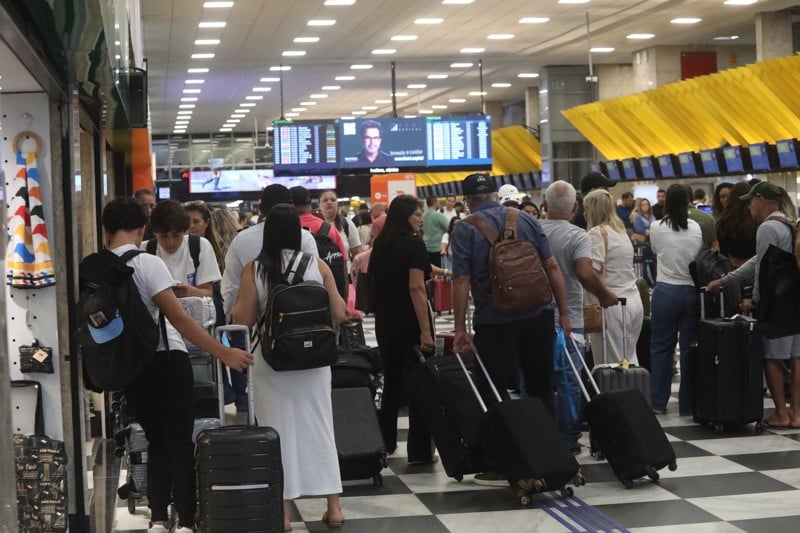 Movimentação de passageiros no aeroporto de Congonhas, em São Paulo. Regras foram endurecidas pela Anac após os casos de indisciplina no transporte aéreo crescerem 66% em 2025 no país.