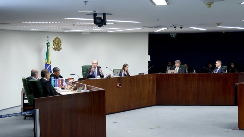 Ministros reunidos em sessão da 2ª Turma do STF.