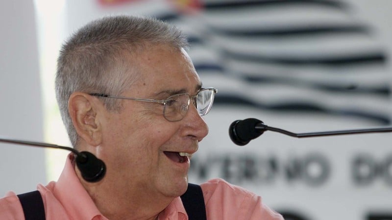 Em tempos de polarização, recordar o legado do ex-governador paulista é revisitar uma política marcada por reformas e compromisso público.