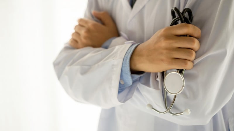 Senadores irão decidir quem deve aplicar o exame de proficiência para médicos recém-formados.