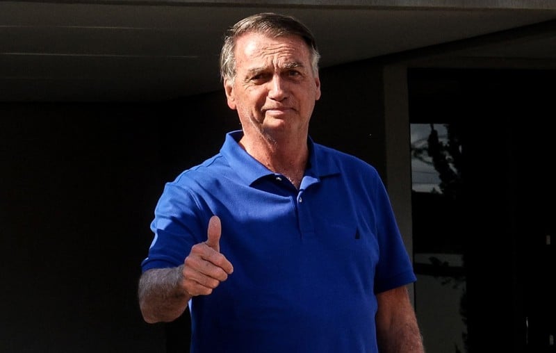 Sob custódia e em tratamento, Bolsonaro apresentou melhora nos marcadores inflamatórios e na função renal.