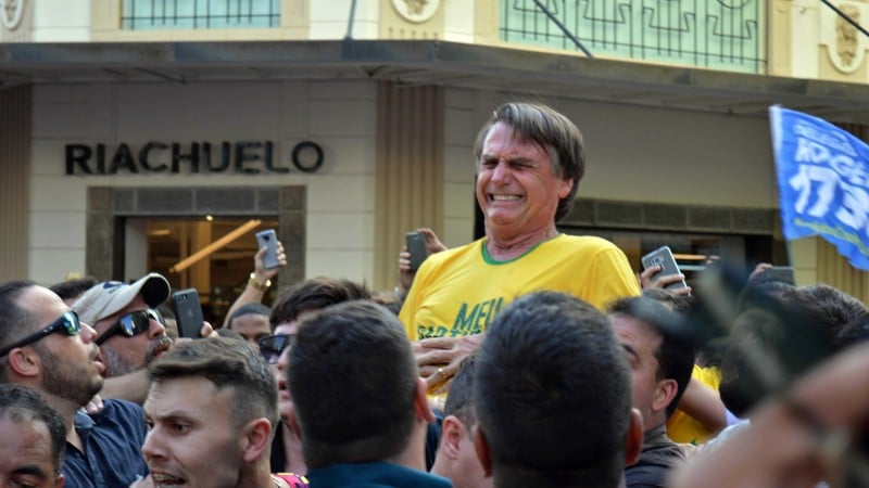 Bolsonaro sofreu atentado durante ato de campanha em Juiz de Fora em 2018.