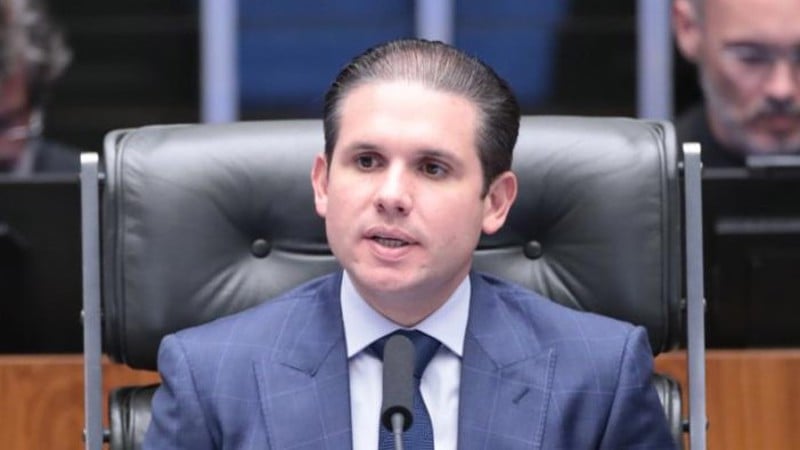 Projeto que instituiu a Lei Felca contou com amplo apoio na Câmara, com votos favoráveis do PT ao PL. 