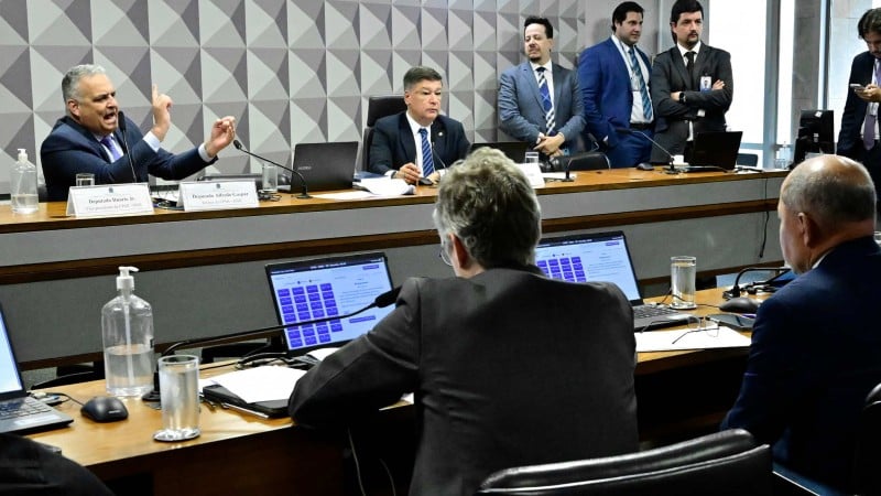 Segundo PF, backup clandestino foi solicitado pela presidência da comissão.