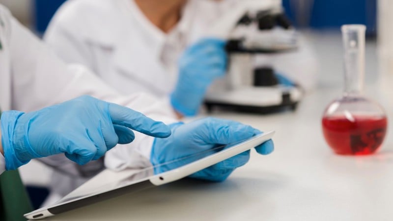 Texto prevê distinção entre pesquisadores bolsistas e empregados na contribuição ao Seguro Social.