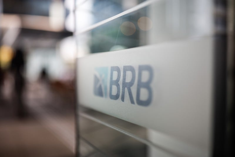Negociações com o Banco Master geraram prejuízo bilionário ao BRB.