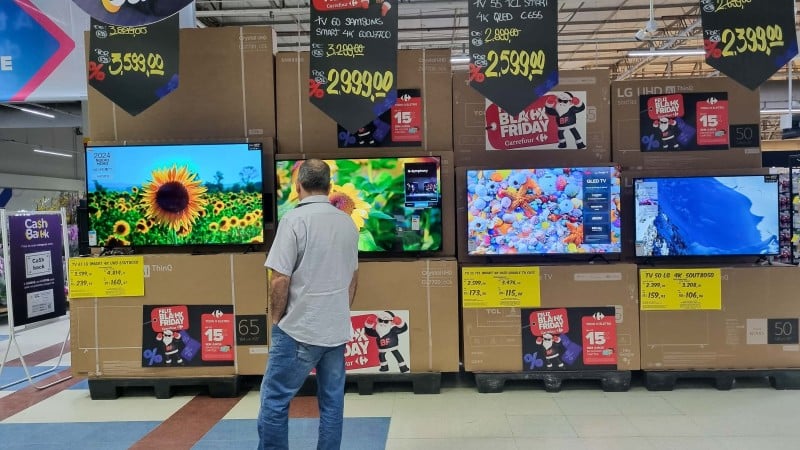 Se a regra de transparência for descumprida, o cliente terá direito ao menor preço anunciado.