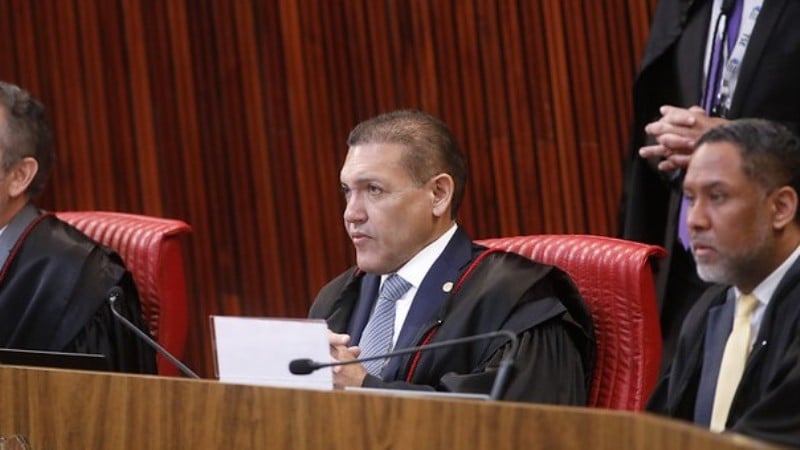 Nunes Marques reconheceu que publicação do candidato se equiparou ao uso de 'palavras mágicas' de campanha.