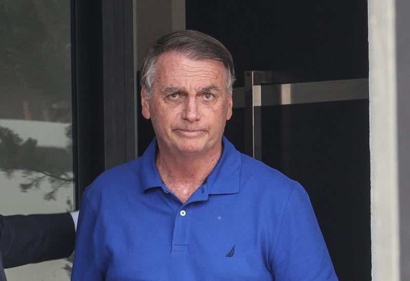 Bolsonaro está internado na UTI desde 13 de março.