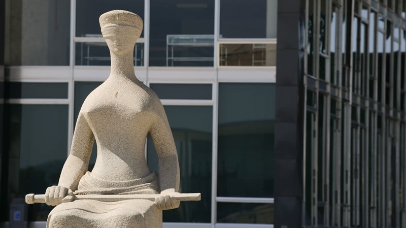 Transparência e limites de atuação são essenciais para sustentar a confiança pública.