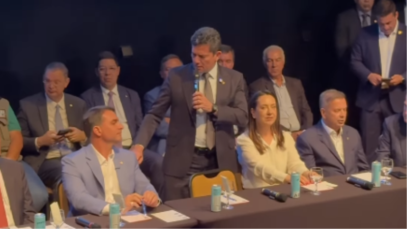 Moro afirmou que irá trabalhar para fortalecer a candidatura de Flávio Bolsonaro no Estado.