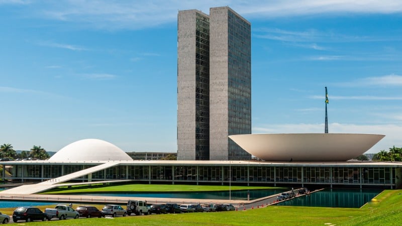 Ocupação governista nas comissões reduz contestação e limita iniciativas próprias do Legislativo.