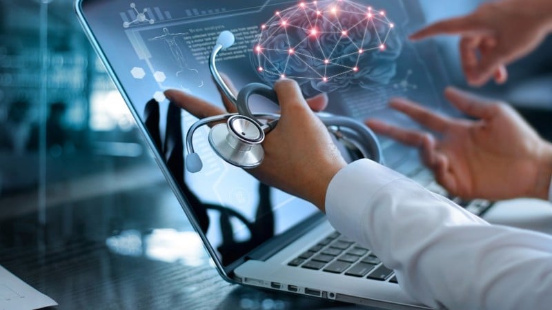 Proposta busca sanar vulnerabilidades do sistema de saúde na obtenção de vacinas e equipamentos.