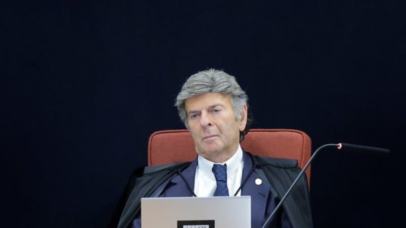 Em liminar, Fux vetou voto aberto em eleição indireta no Rio.