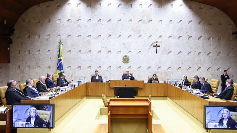 Sessão será conduzida pelo presidente do STF, Edson Fachin.