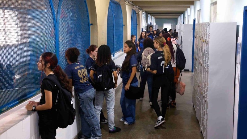 O governo projeta alcançar 46 milhões de alunos da educação básica em todo o país.