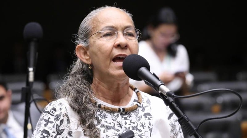 Heloísa Helena criticou a matéria, alegando se tratar de tema grave para a comunidade palestina.