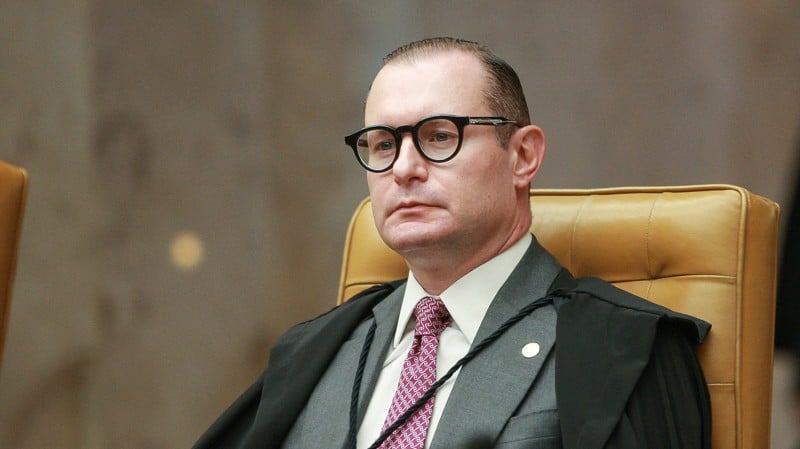 Cristiano Zanin considerou trote como violação à dignidade das mulheres.