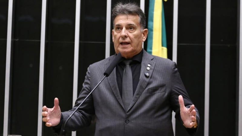 Deputado pediu suspensão da credencial da vítima à Câmara.