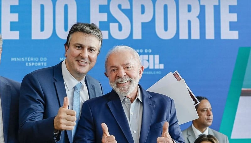 Camilo Santana, ministro da Educação, classificou a nova lei como um marco para a democracia nas instituições.