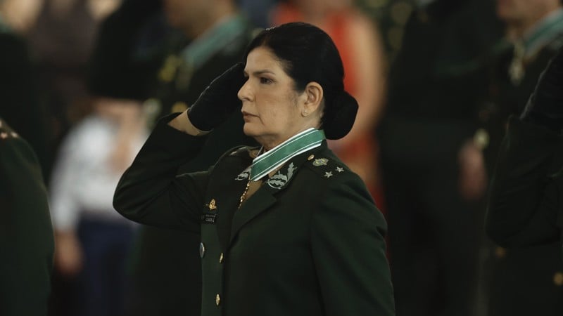 General de brigada médica Claudia Lima Gusmão Cacho, primeira mulher a alcançar o posto de general de Exército.
