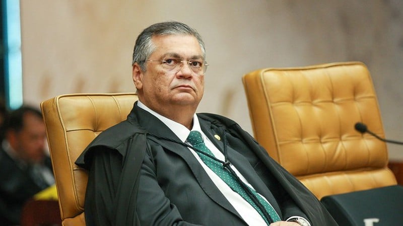 Ministro defende que não é possível decidir sem estudar a condenação de Cláudio Castro no TSE.