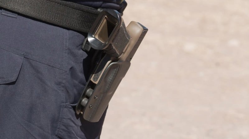 Porte será autorizado somente no andamento de missões policiais.