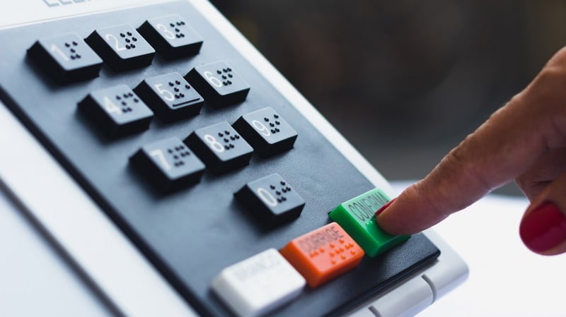 Falta de candidatas à Presidência reforça desigualdade de gênero na política nacional.