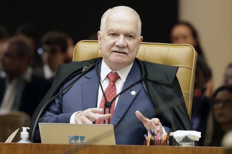 Edson Fachin levou julgamento do Plenário virtual para o físico.
