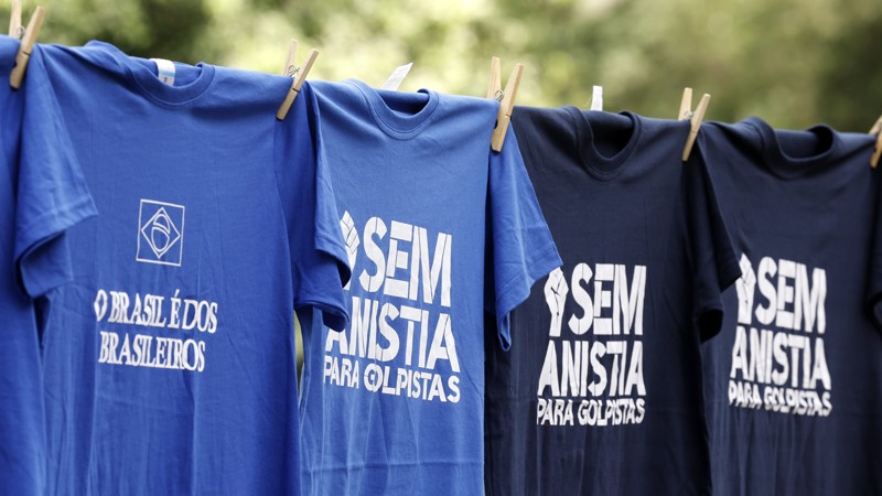 Discussão sobre veto envolve separação de poderes e julgamento dos atos de 8 de janeiro.