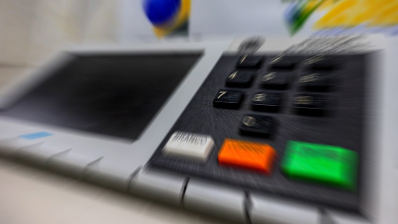 Levantamento revela sociedade conservadora nos costumes e flexível em temas como punição e morte.