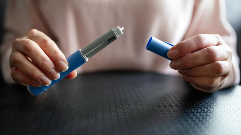 Uso desses medicamentos exige prescrição médica e acompanhamento especializado, segundo orientação da Anvisa.