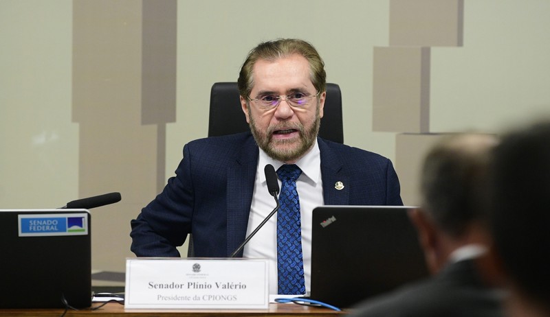 Relator, Plínio Valério recuou para tentar destravar votação no Senado.
