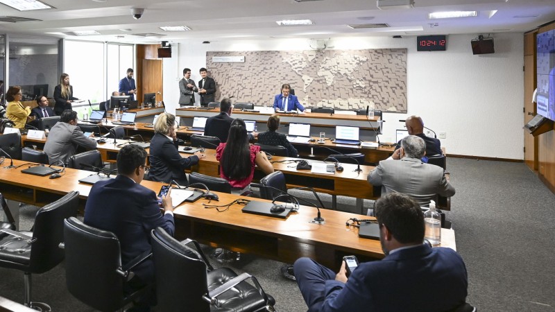 Requerimento foi apresentado em resposta à prisão de Alexandre Ramagem pelo ICE; ex-deputado foi solto dias depois.