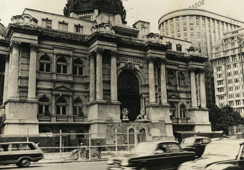 Palácio Monroe foi sede do Senado entre 1925 e 1960. Prédio foi inteiramente demolido em 1976.