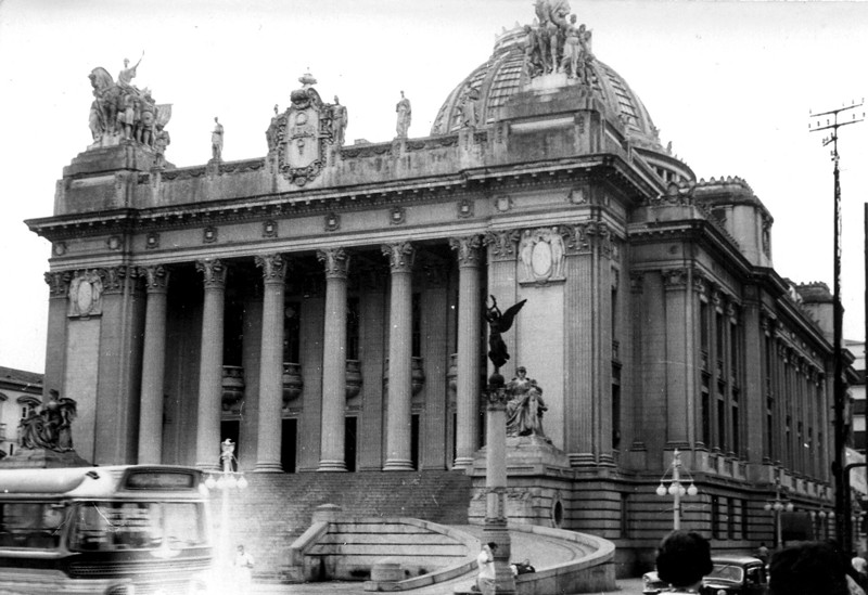 Palácio Tiradentes, sede da Câmra dos Deputados no Rio entre 1926 e 1960.