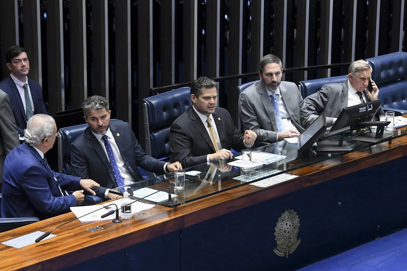 PEC da Segurança aguarda despacho do presidente Davi Alcolumbre para começar a tramitar no Senado.